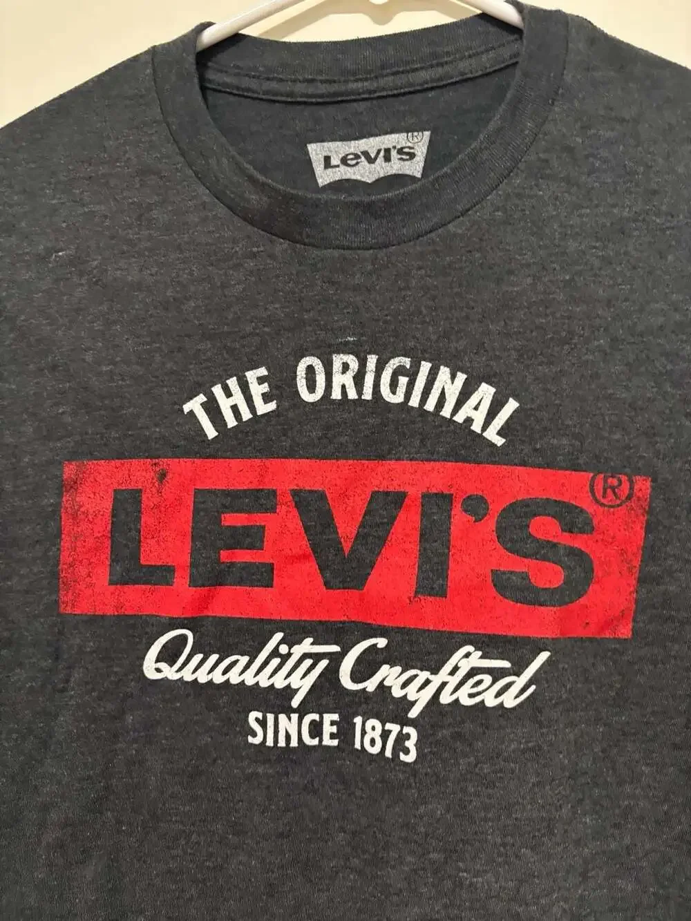 Levis levi mens